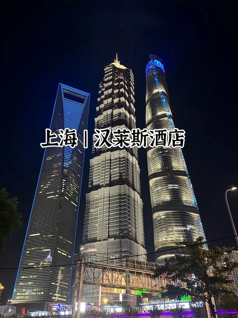 刷到這家高性價(jià)比酒店先別急著劃走，全屋語音控制+投影，設(shè)備體驗(yàn)很值